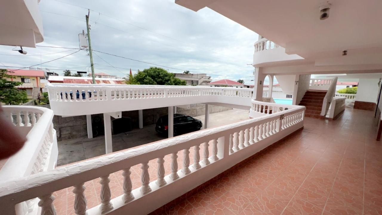 Las Palmas Hotel Corozal Ngoại thất bức ảnh