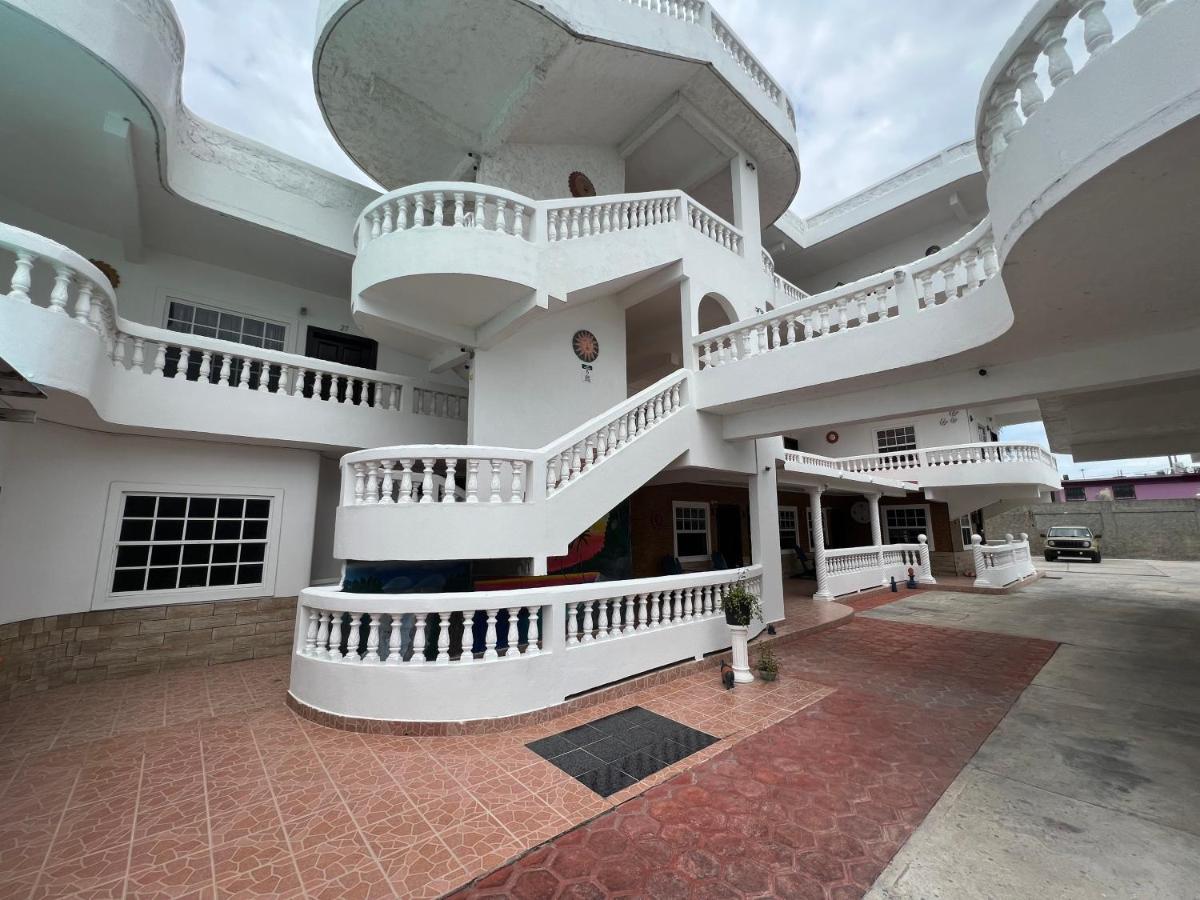 Las Palmas Hotel Corozal Ngoại thất bức ảnh