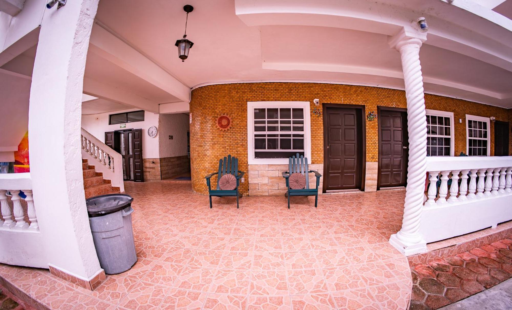 Las Palmas Hotel Corozal Ngoại thất bức ảnh