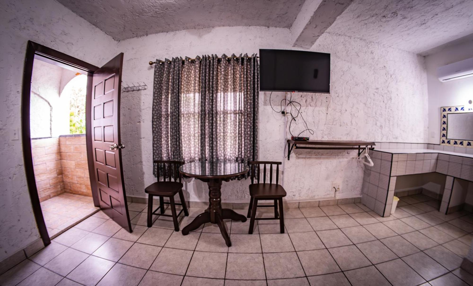 Las Palmas Hotel Corozal Ngoại thất bức ảnh